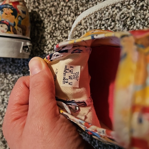 Vans size 7.5 Disney princess limited edition shoes. Show off your princess love - Picture 7 of 9